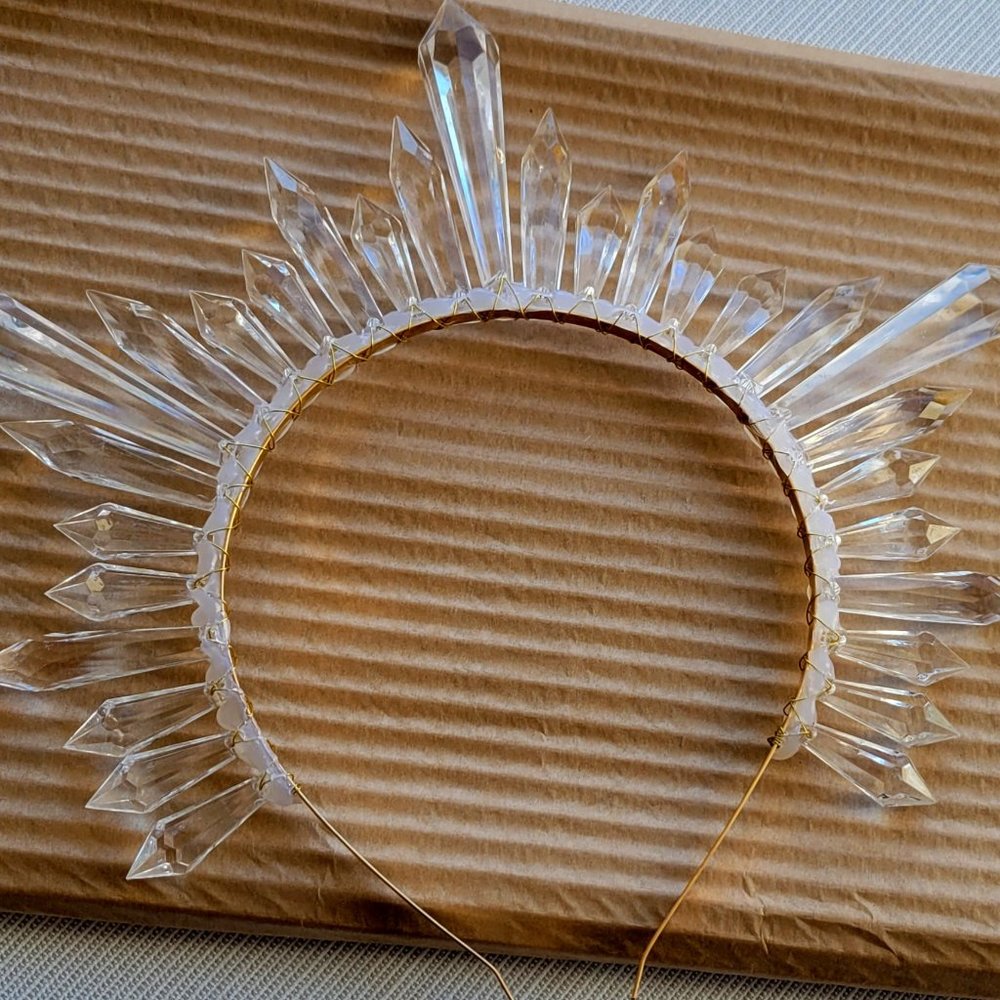 Born in Stockholm Zana Crystal Head Crown